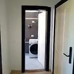 Bindi Apartment